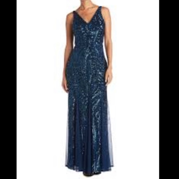 NW Peacock Ling formal dress - Picture 8 of 10